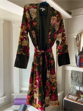 Floral Velvet Trim Women's Robe in Olive with Pink Floral Print